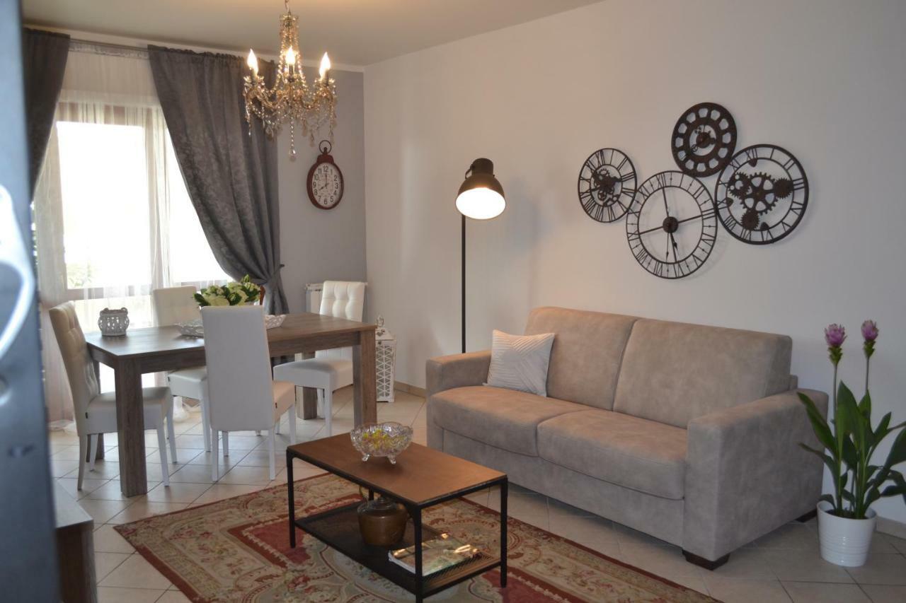 Airport & Fair Suite Apartments Fiumicino Dış mekan fotoğraf