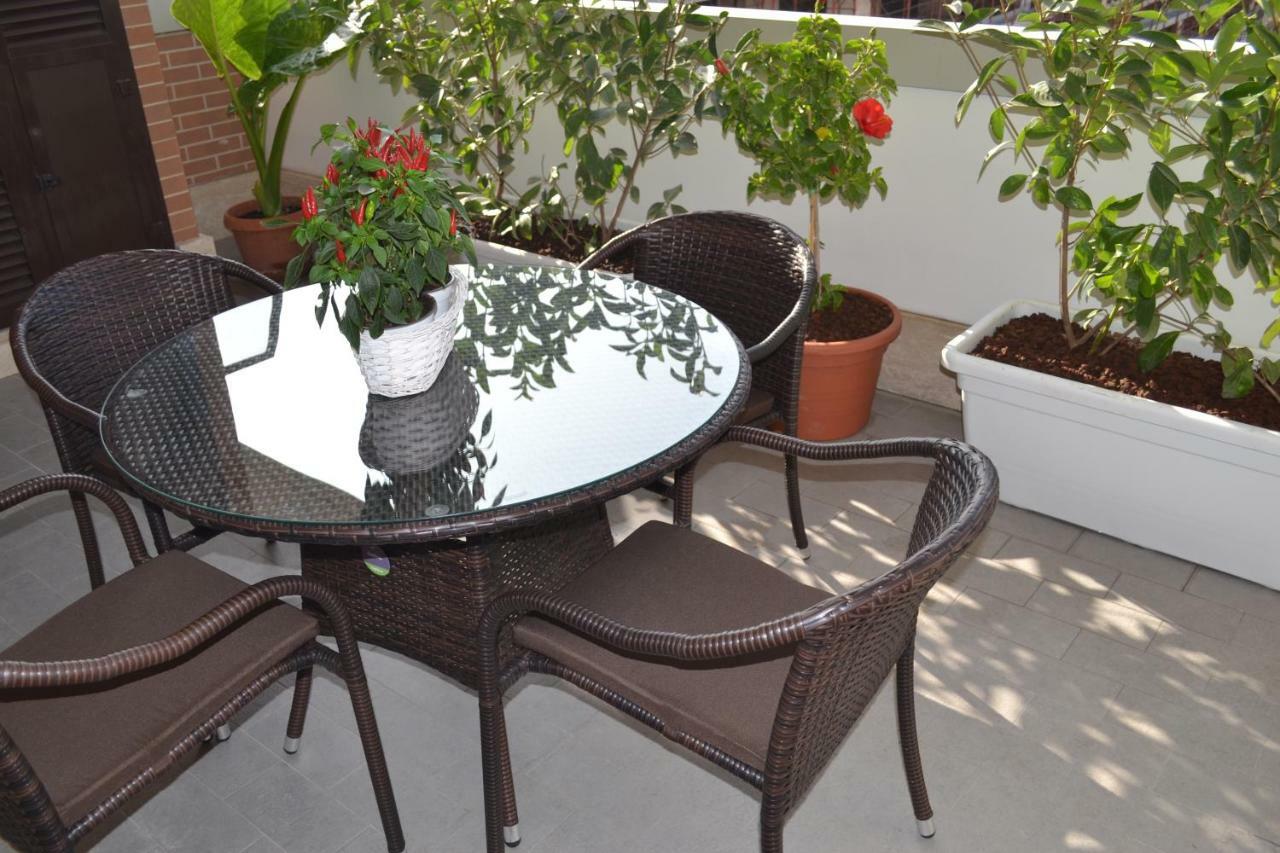 Airport & Fair Suite Apartments Fiumicino Dış mekan fotoğraf