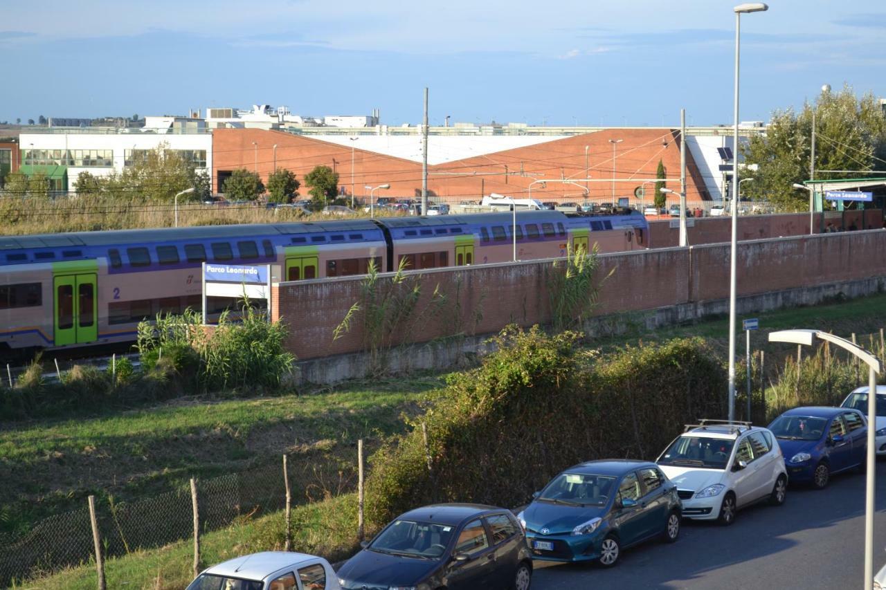 Airport & Fair Suite Apartments Fiumicino Dış mekan fotoğraf
