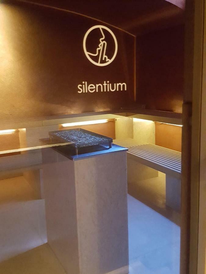 Airport & Fair Suite Apartments Fiumicino Dış mekan fotoğraf
